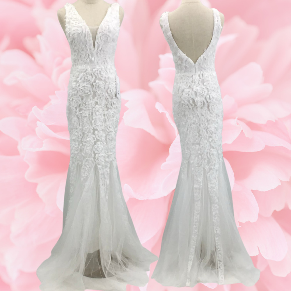 DRESS FOR EVERYONE XL White Mermaid 3D Floral VNeck Maxi Wedding/Prom Dress NWT